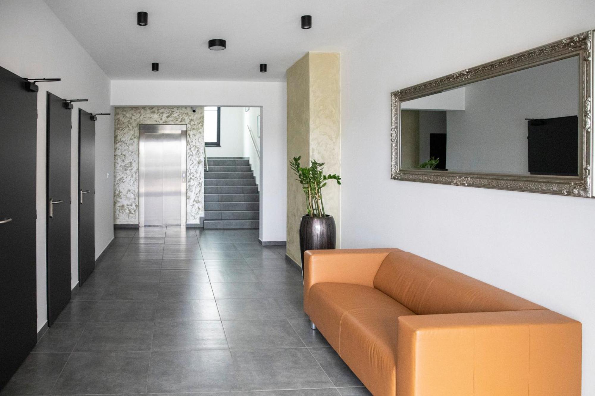 Kinga Apartman Dunajská Streda Exterior foto